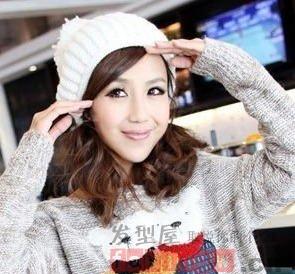 成人扎卷发视频女孩,跟随视频学习打造完美扎发