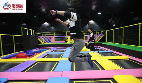 成人圆形蹦床怎么玩视频,成人圆形蹦床趣味玩法全解析